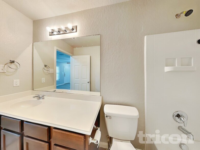 Building Photo - 5118 Badland Beacon