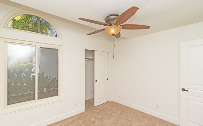 Building Photo - Single Story Home on Corner Lot in San Mar...