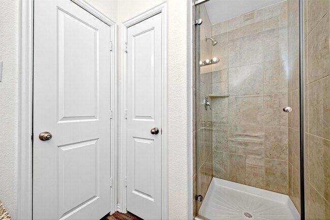 Building Photo - 29897 Dovetail Blf Ln