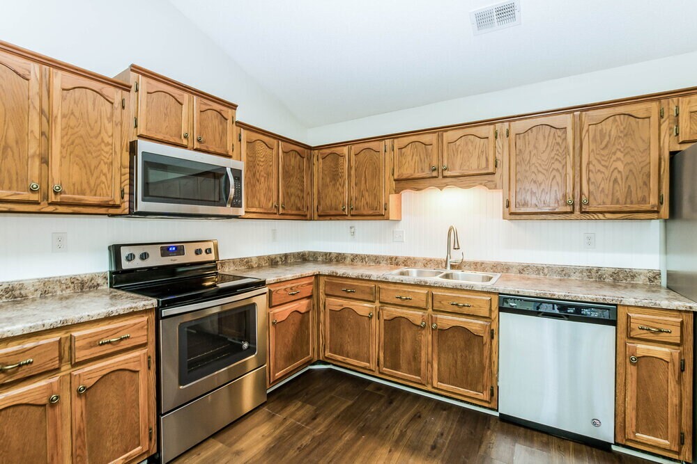 Building Photo - 10340 Palmer Cove