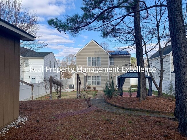 Building Photo - 110 Caribbean CT'