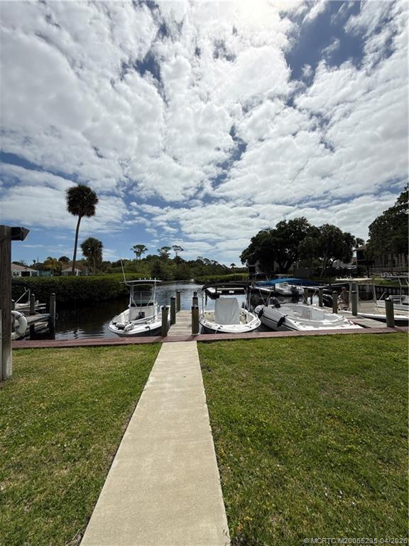 Building Photo - 1561 NE 12th Terrace