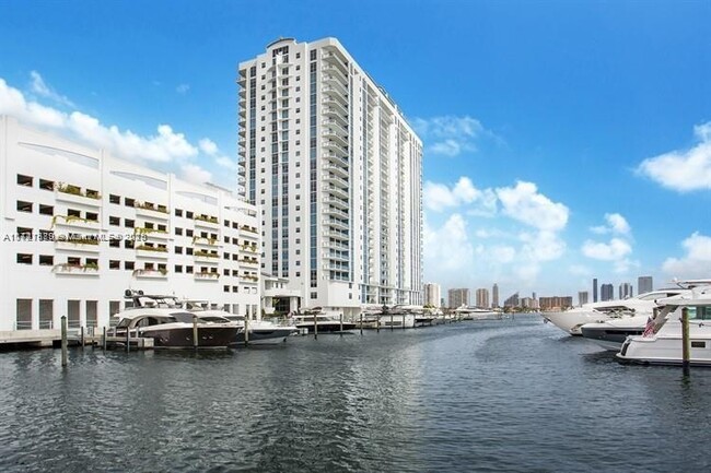 Building Photo - 17301 Biscayne Blvd