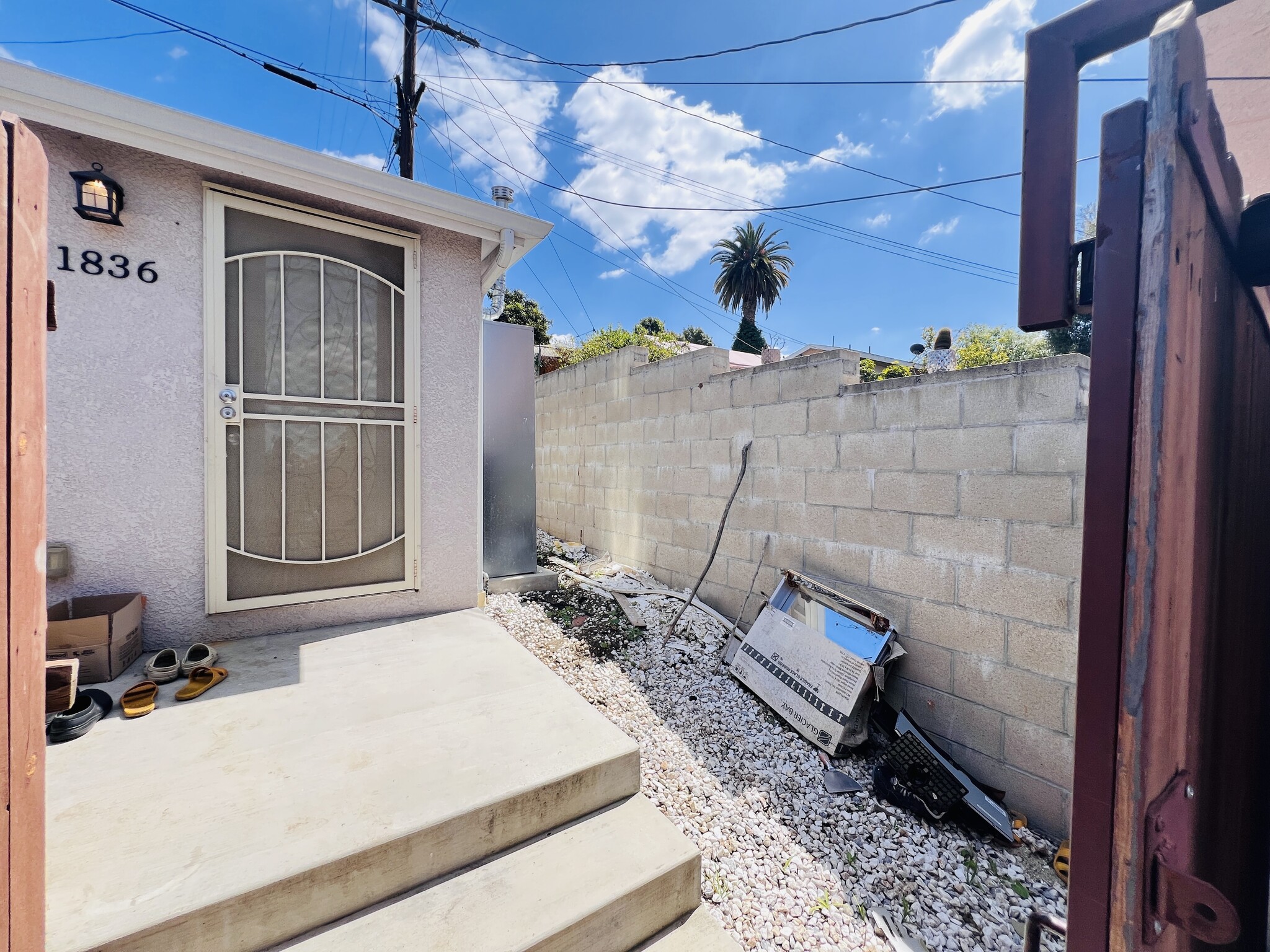 Building Photo - 1836 Boca Ave