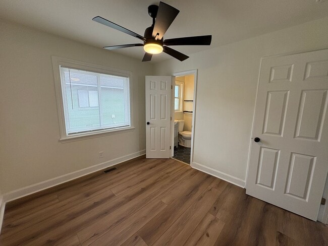 Building Photo - Cozy 2 Bedroom Duplex In NoDa Area