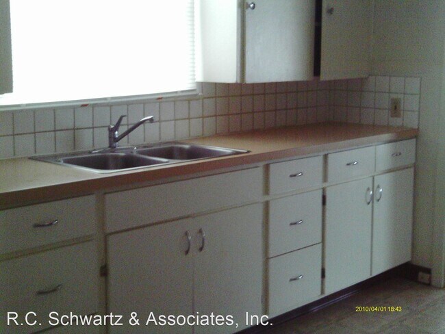 Building Photo - 3 br, 1 bath House - 1318 W. Mansfield Ave.