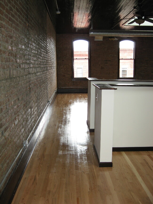 Building Photo - 177 Front St