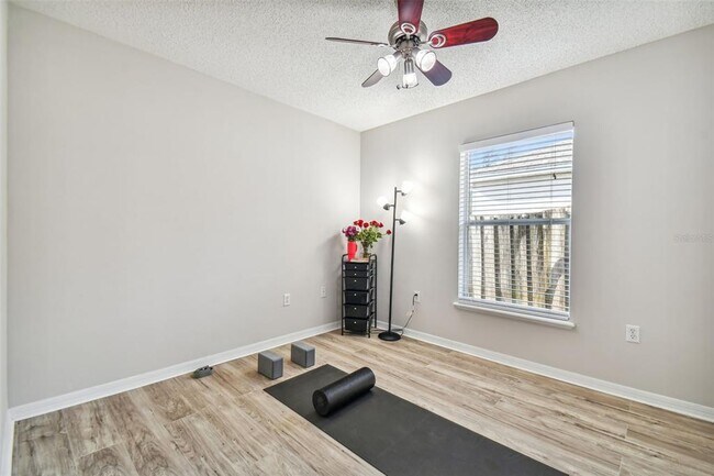 Building Photo - 30626 Birdhouse Dr