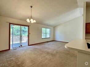 Building Photo - 142 Gaylord Dr