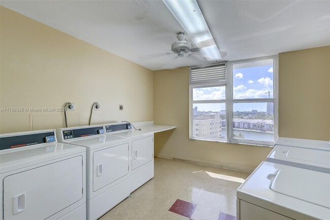 Building Photo - 3800 S Ocean Dr