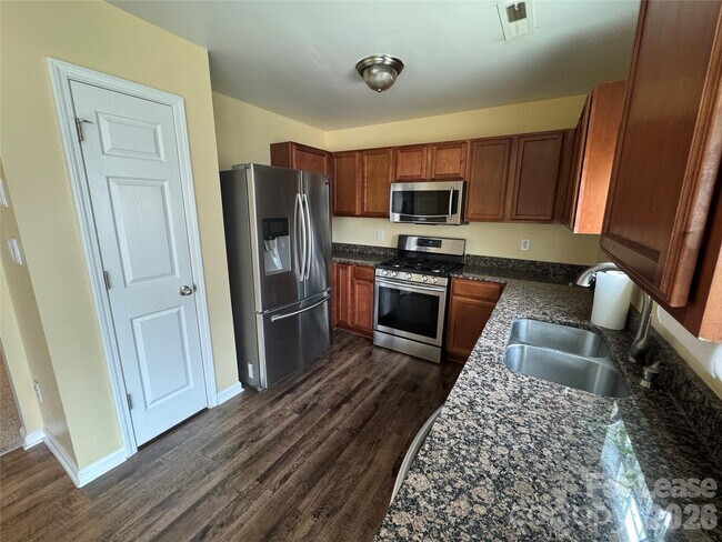 Building Photo - 11251 Joe Morrison Ln