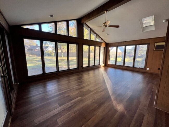 Building Photo - Step into this inviting, sunlit home where space and comfort blend seamlessly