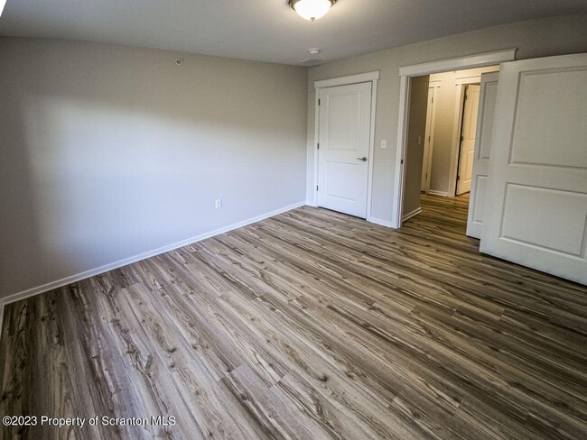 Building Photo - 163 Bianca Wy