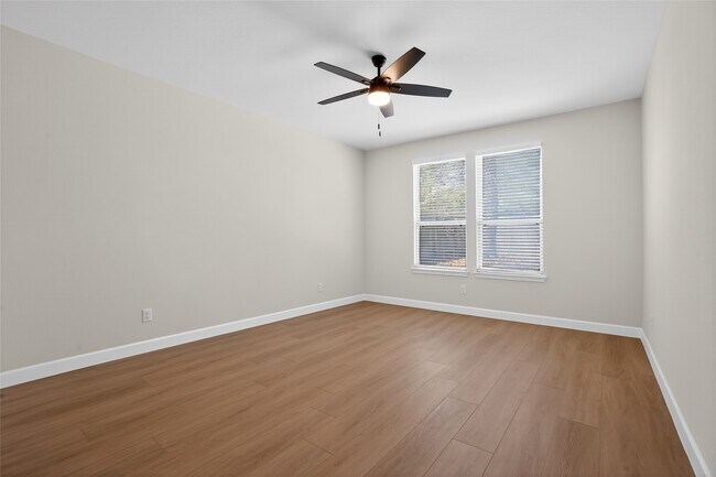 Building Photo - 2080 Lost Timbers Dr