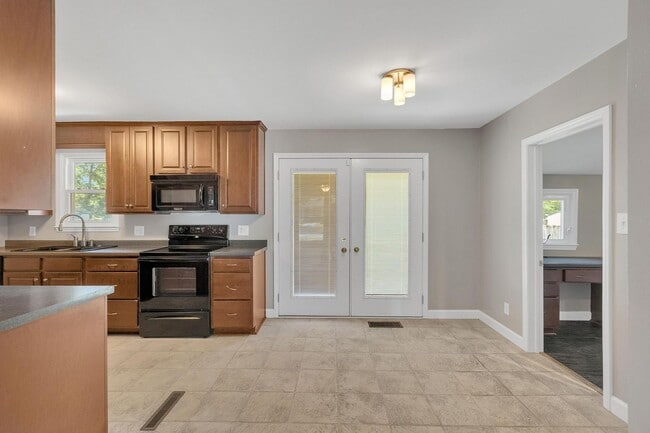 Building Photo - House for Rent in Jacksonville!