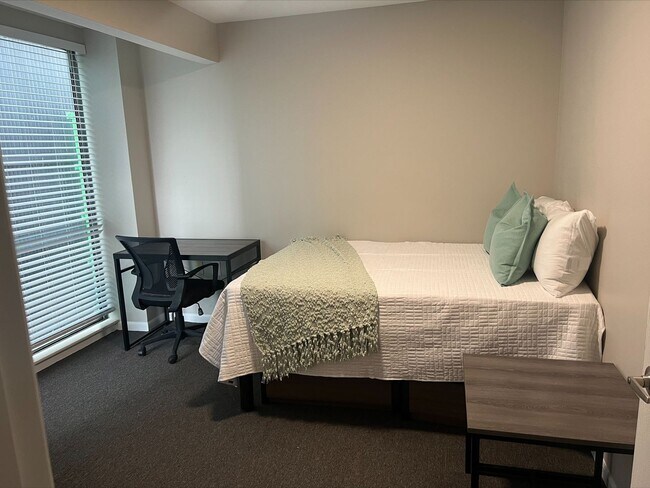 Interior Photo - Smile Fairlawn Student Living