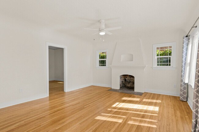 Building Photo - Move In Special!!  Elevated Golden Hill 2BR with Southwesterly Views with A/C & Detached Garage