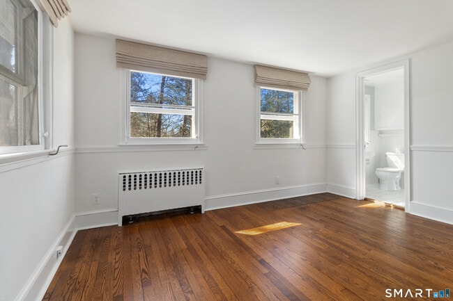 Building Photo - 145 Lyons Plain Rd