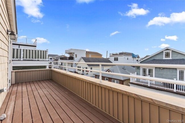 Building Photo - 40 New Hampshire St