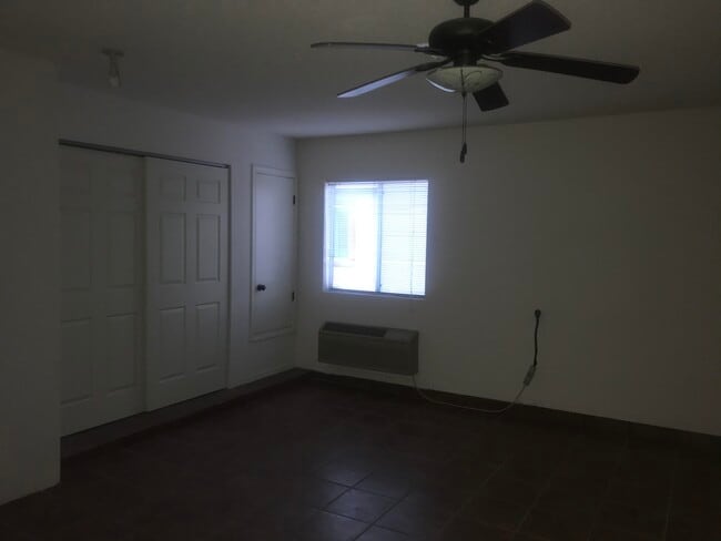 Building Photo - 12720 Lorenzo Frias Ct