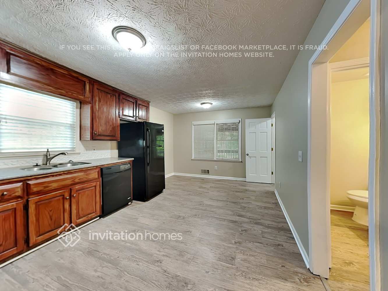 Building Photo - 4524 Queen Anne Ct SE