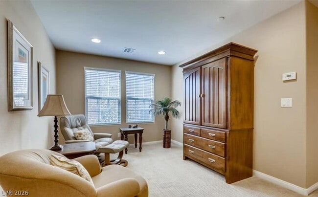 Building Photo - 3077 Camino Sereno Ave
