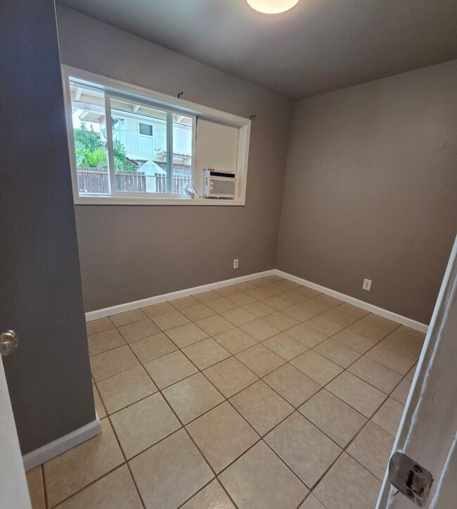 Building Photo - Pet Friedly 2/1 bedroom in Kihei