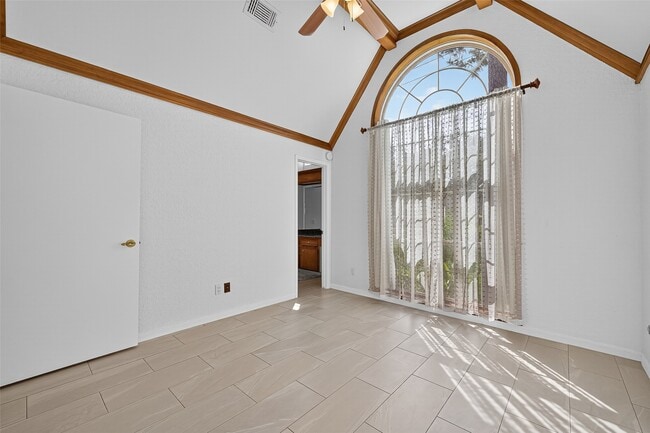 Building Photo - 2711 Yost Blvd