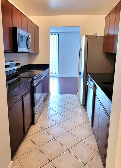 Kitchen - 70 W Huron St
