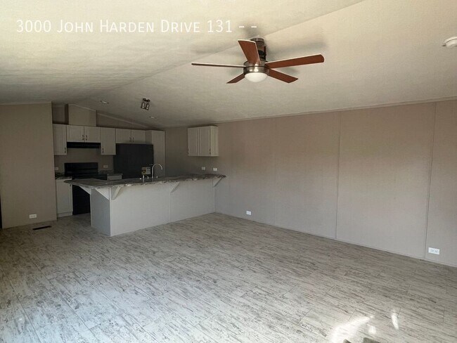 Building Photo - 3000 John Harden Dr