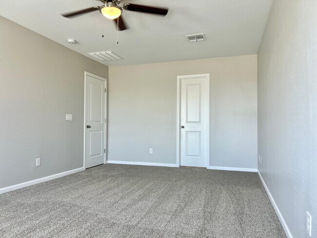 Building Photo - 1660 S Wooten St