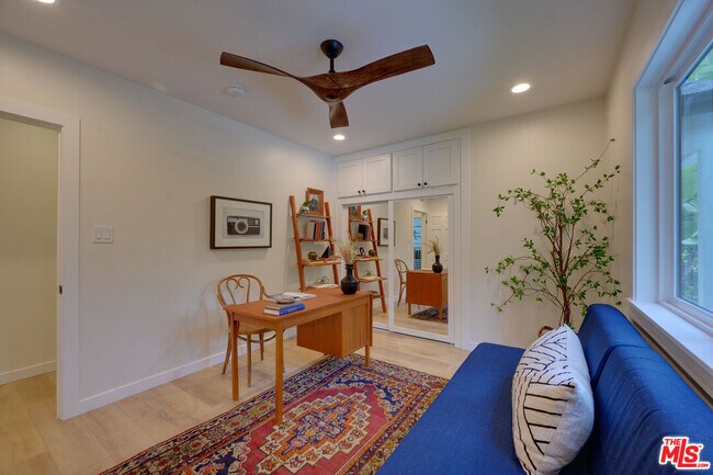 Building Photo - 3915 Coldwater Canyon Ave