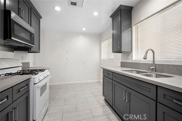 Building Photo - 612 N 4th St