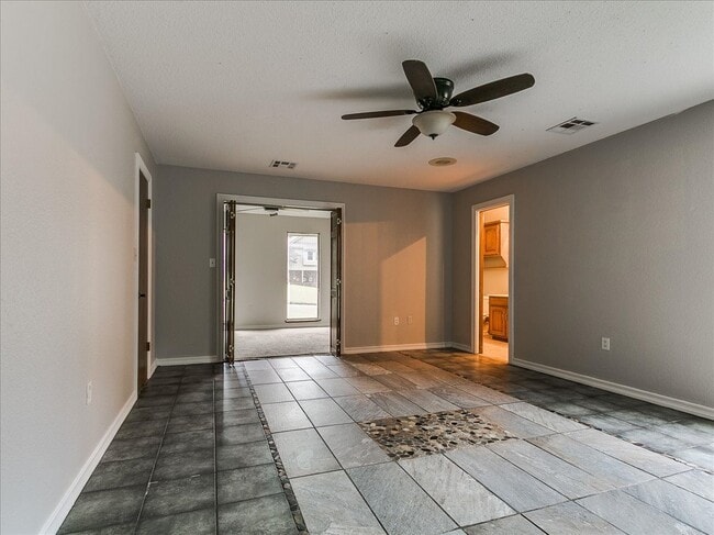 Building Photo - 6 Janeway Pl