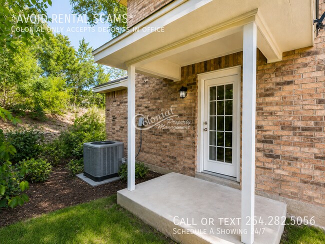 Building Photo - 809 Carla Kay Dr