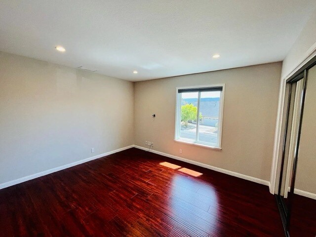 Building Photo - 3426 Brittan Ave