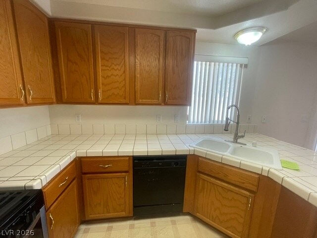Building Photo - 9492 Encanto Cavern Ct