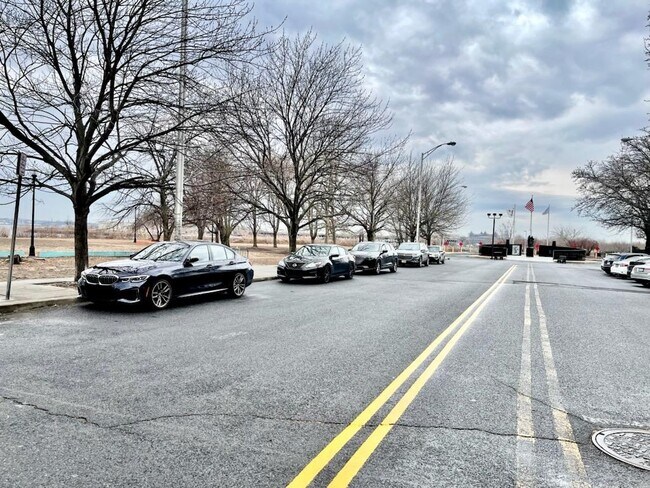 Building Photo - 126 Dudley St