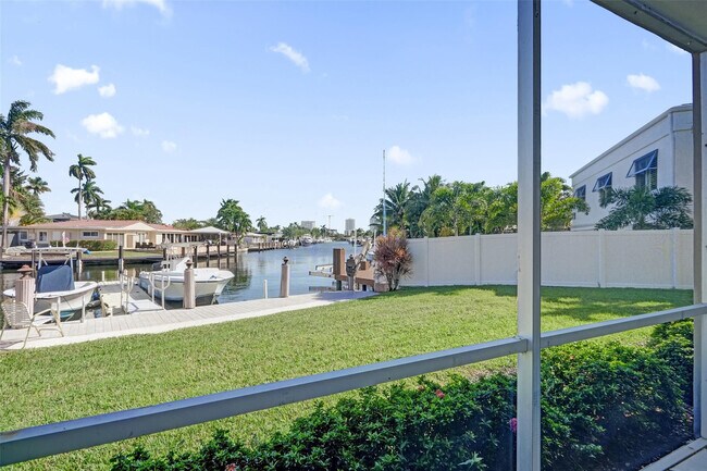 Building Photo - 2201 SE 9th St