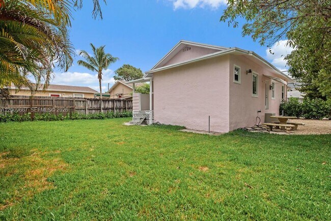 Building Photo - 3759 Florida Ave