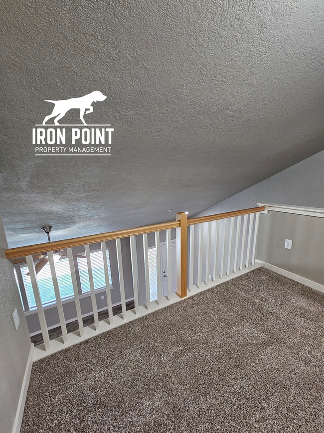 Building Photo - JE911