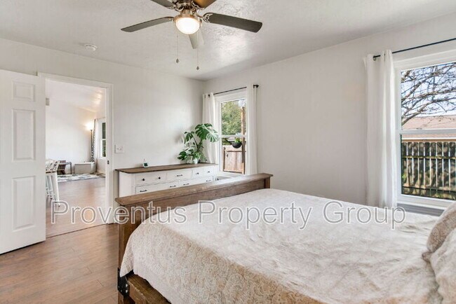 Building Photo - 3661 London Rd