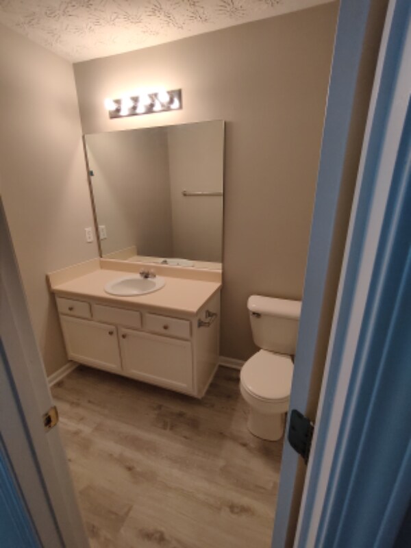 Building Photo - 289 Silver Ridge Dr