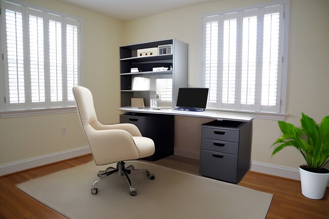 Building Photo - 27 W Lock Ln