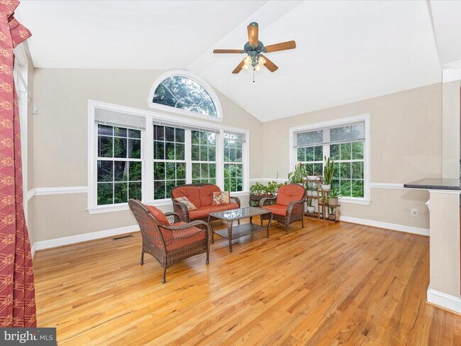 Building Photo - 18818 Liberty Mill Rd