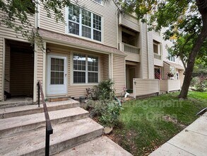 Building Photo - 965 S Miller St