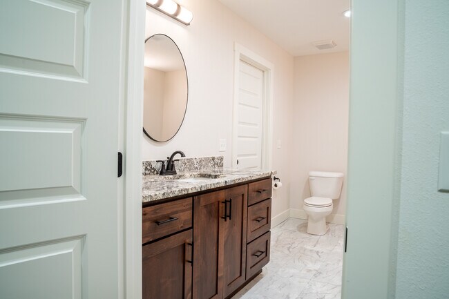 Building Photo - 2382 Athens St