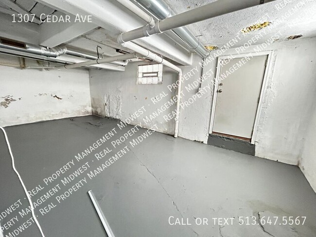 Building Photo - 1307 Cedar Ave