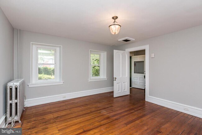 Building Photo - 337 Righters Mill Rd