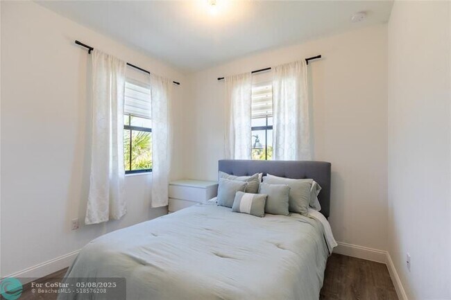 Building Photo - 4637 Caspian Way